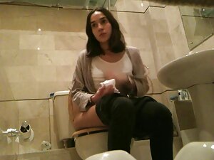 دختری را در خیابان ب ...
